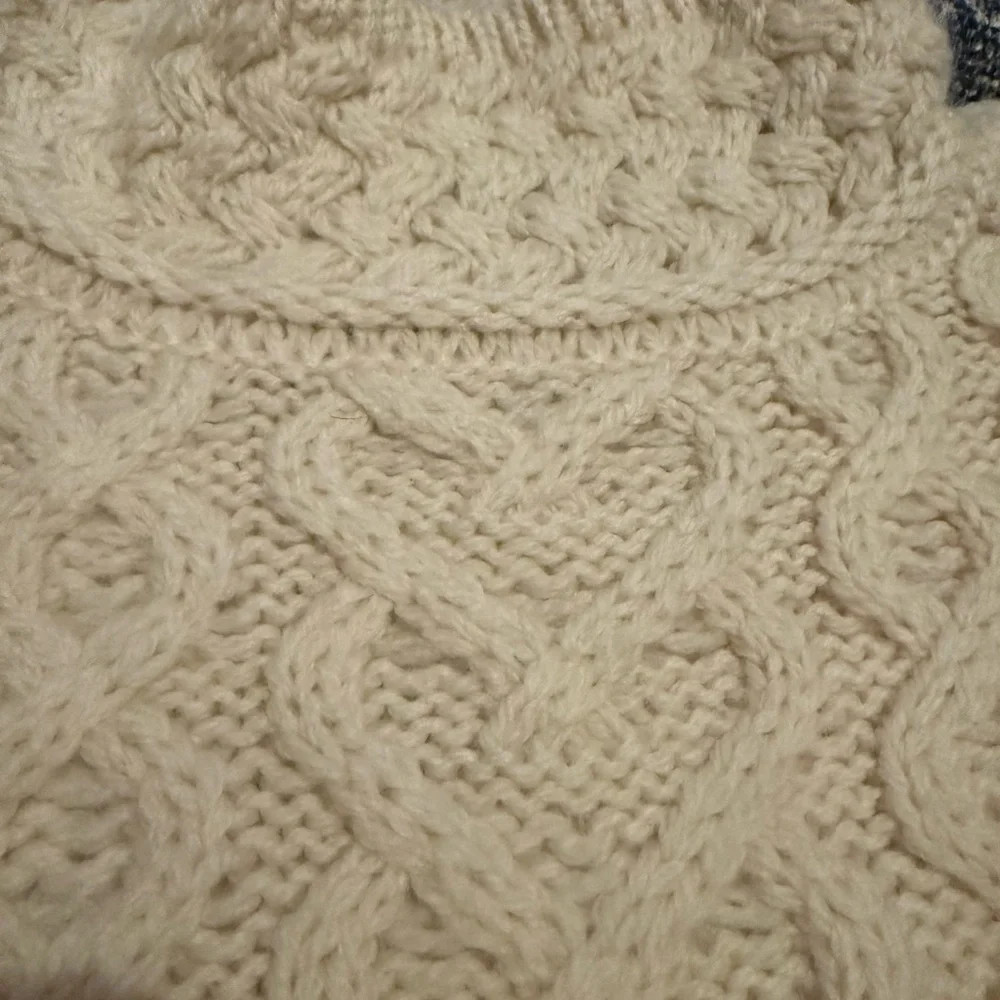 Aran Mor Merino Wool Cable knit Sweater - Picture 5 of 7